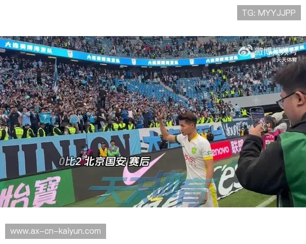 大连英博林良铭前场直塞撕开防线，创造进攻新奇迹